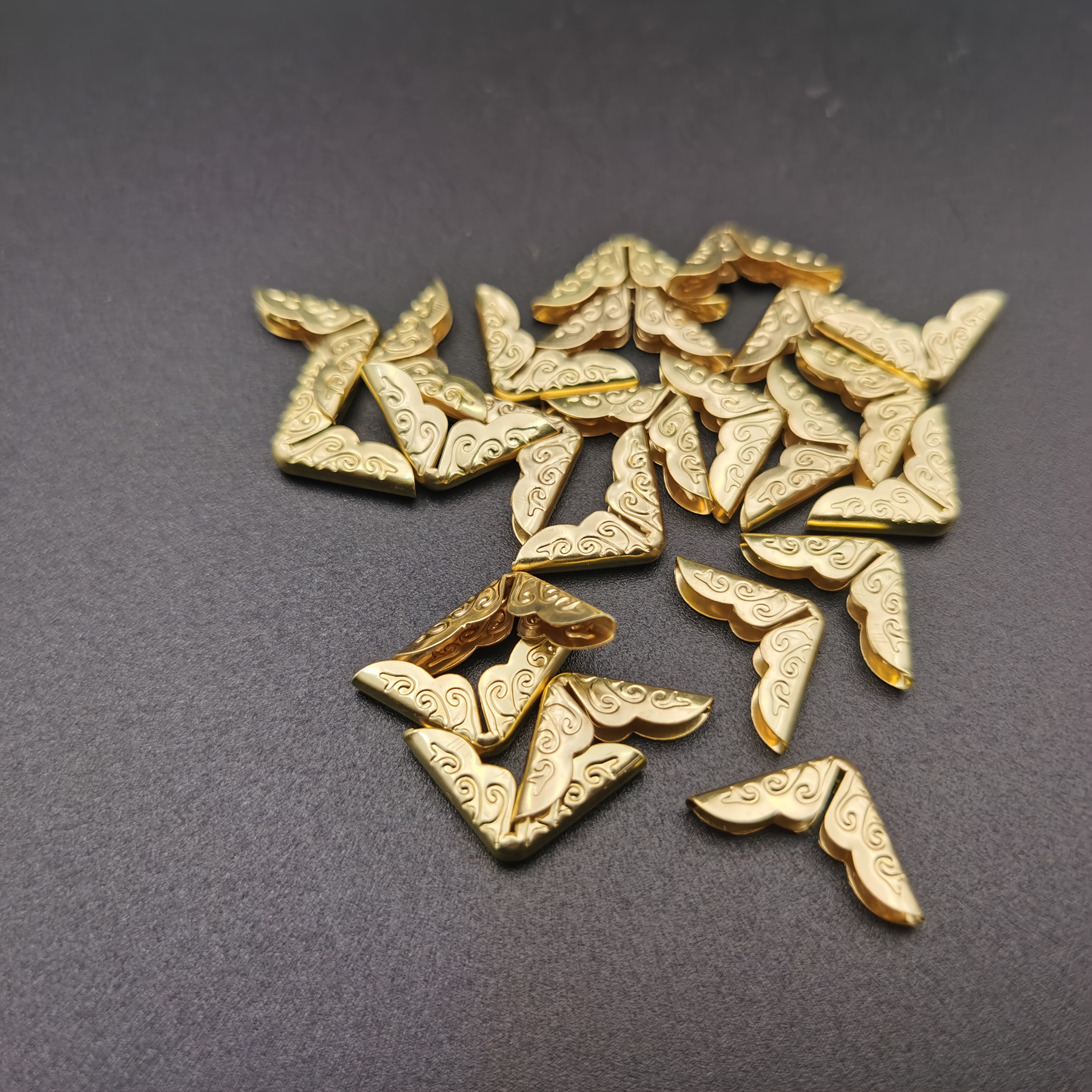 24pcs Retro Triangle Metal Alb - Woodworking Book บทวิจารณ์และราคา